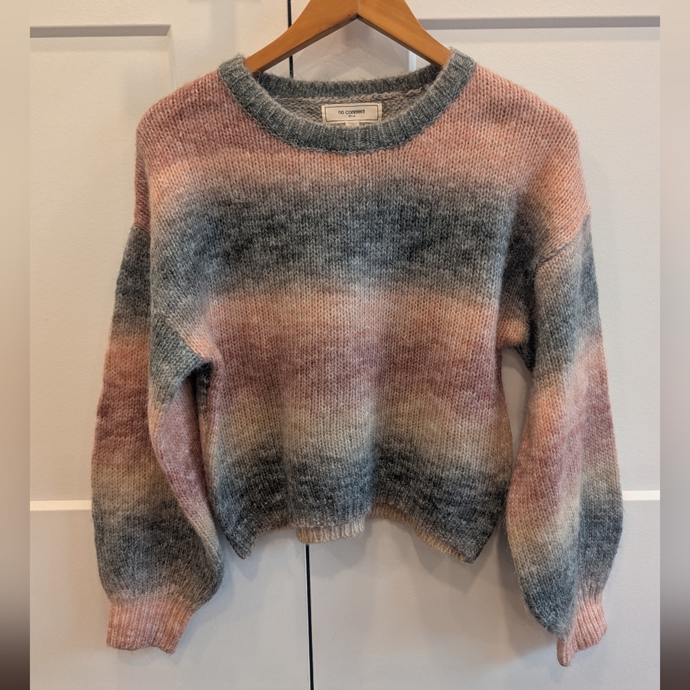NO COMMENT Women's Pink Gray Ombre Striped  Crew Neck Sweater Size Large
